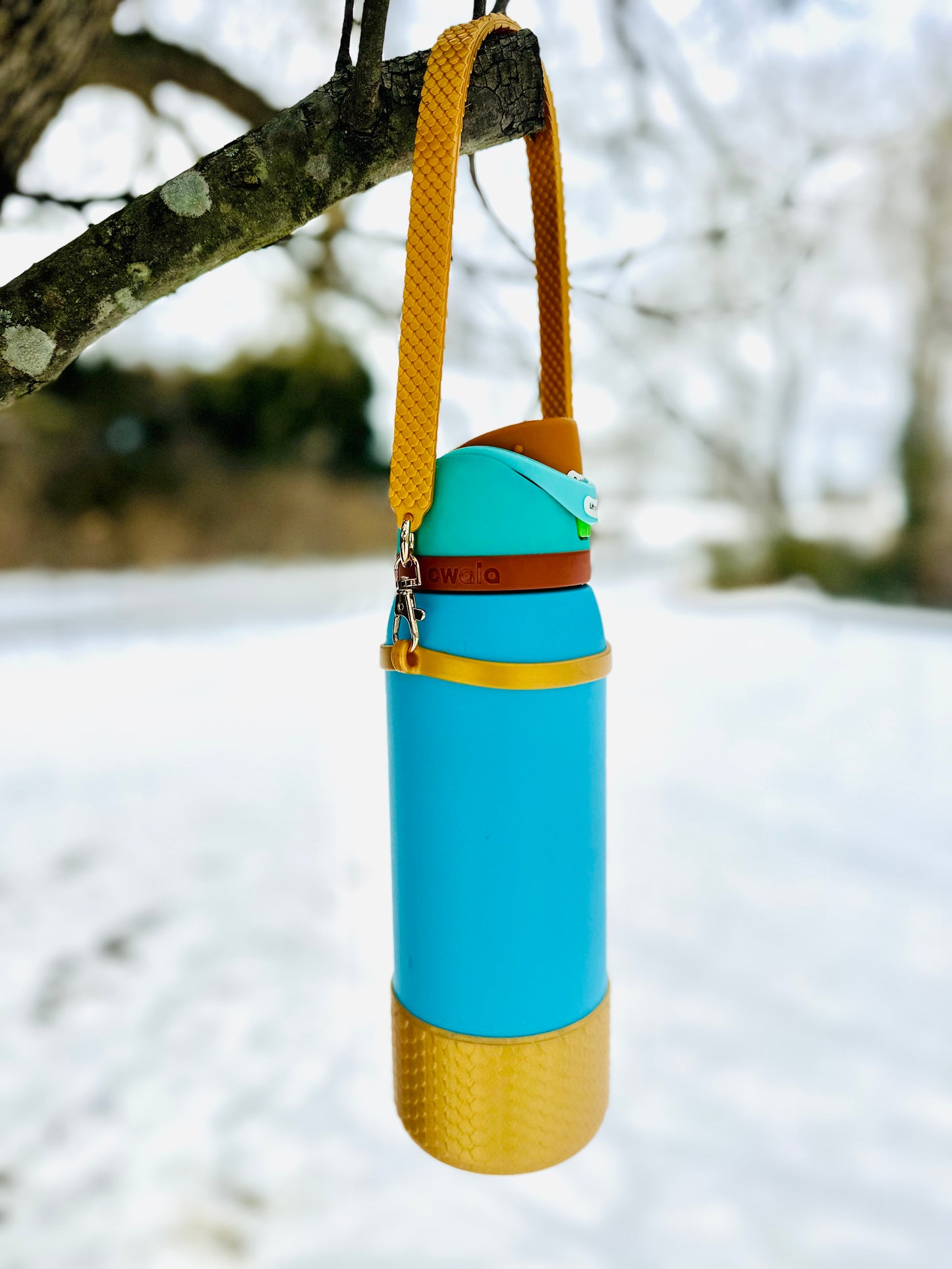 Silicone Carry Strap for Bottles and Tumblers - Gold